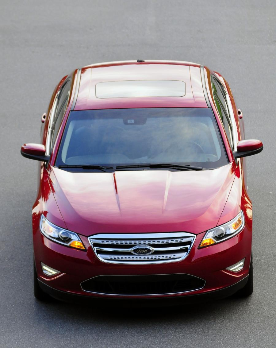  Ford Taurus SHO 2010 года  (фото 243 из 248)